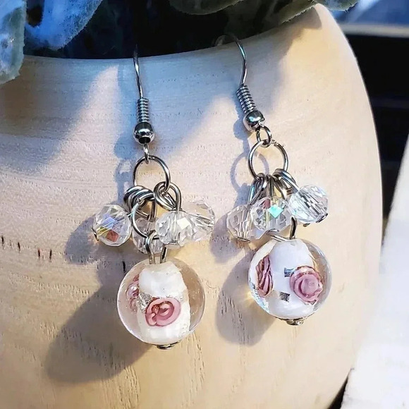 Handcrafted White Murano Glass Flower Czech Crystal Beads Cluster Earrings - Picture 1 of 5